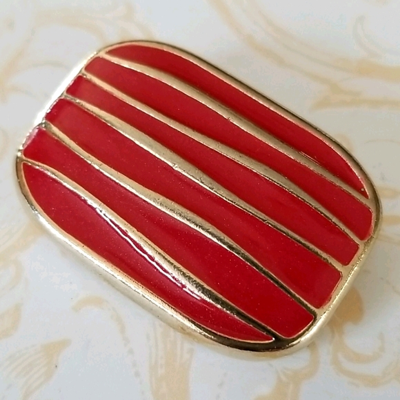 Vintage Red Enamel Gold Tone Brooch Pendant Pin - Picture 11 of 14